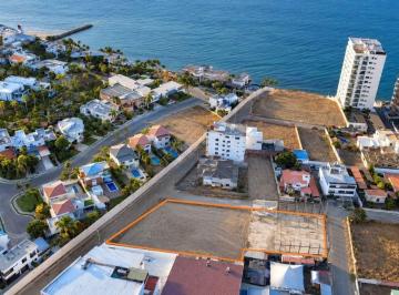 Terreno / Lote , Manta · Terreno de Venta en Umiña Dos en Manta Zona Sur