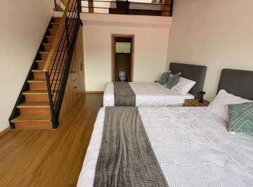 Departamento de 2 habitaciones, Cuenca · Departamento Duplex Amueblado Sector Av Roberto Crespo, Cerca Al Estadio, Uda