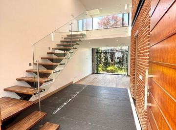 Casa de 3 habitaciones, Quito · Espectacular Casa de Arriendo en Conjunto Privado en Tumbaco