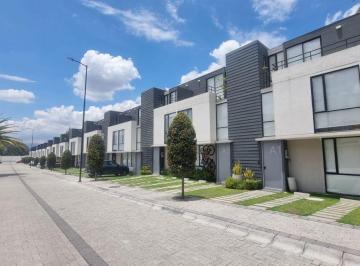 Casa de 3 habitaciones, Quito · Rento Casa de 3 Dorm. en 93 m² de 3 Pisos Dentro de Urbanización en Tumbaco - Hilacril