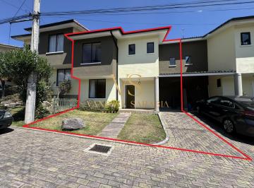 Casa de 3 habitaciones, Quito · Casa de Venta en Conjunto en Sangolqui, Valle de Los Chillos