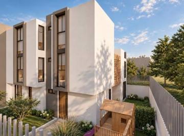 Casa de 3 habitaciones, Quito · Venta Casa 3 Dorm. en Urbanizacion Mastodontes