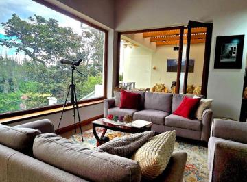 Casa de 3 habitaciones, Quito · Venta, Preciosa Casa Nueva, Vista Espectacular!