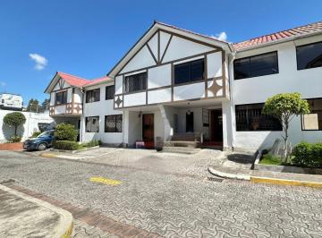 Casa de 3 habitaciones, Quito · Amagasi del Inca en Venta Casa Remodelada, Sector Colegio Sek