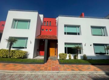Casa de 3 habitaciones, Quito · Casa de 240 m² Totales con 3 Habitaciones en Alquiler en Solca
