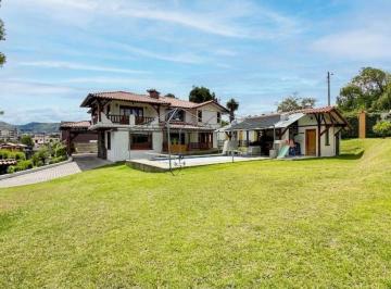 Casa de 4 habitaciones, Quito · Sangolqui Casa de 1053 m² con 4 Dorm. en Venta Urb. San Ignacio de Cashapamba