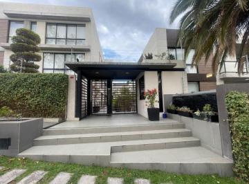 Departamento de 2 habitaciones, Quito · Departamento de 100 m² con 2 Habitaciones en Alquiler en Cumbayá
