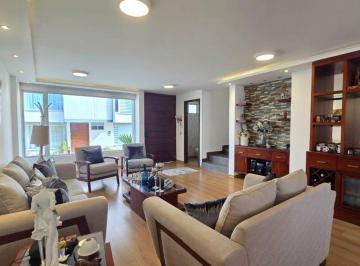 Casa de 3 habitaciones, Quito · Casa en Venta Dentro de Conjunto en Carcelen Sector Av Einstein