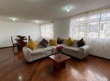 Casa de 8 habitaciones, Quito · Casa Rentera | Venta | Oportunidad | San Juan | Centro Histórico de Quito