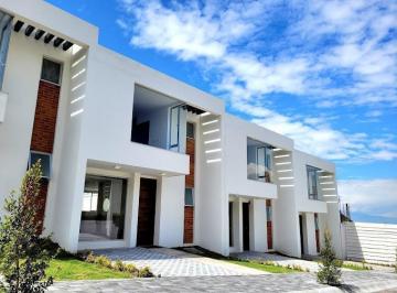 Casa · 90m² · 3 Habitaciones · 2 Estacionamientos · Casas por Estrenar de 90 m² en Venta Calderón