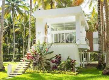 Casa · 180m² · 4 Habitaciones · 4 Estacionamientos · Casa en Venta 180 m² Más Suite en Conjunto Privado Casamar Cojimies
