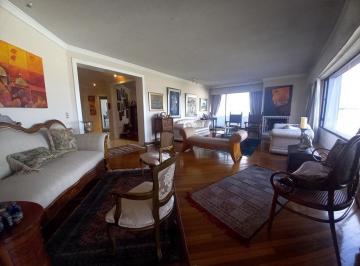 Departamento · 410m² · 3 Habitaciones · 3 Estacionamientos · Departamento en Venta en El Bosque 410 m² con Balcón