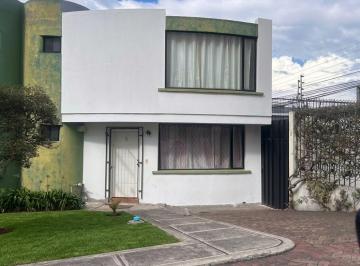 Casa de 4 habitaciones, Quito · En Venta Acogedora y Amplia Casa, con Suite, en San Isidro del Inca – Quito Norte, 248 m² Total