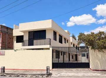 Casa · 474m² · 5 Habitaciones · 4 Estacionamientos · Casa Rentera en Venta – Sur de Quito