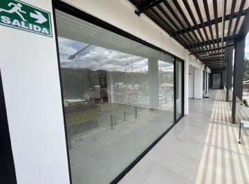 Local comercial · 50m² · 12 Estacionamientos · Oportunidad de Renta Local Comercial en La Mejor Plaza Comercial de Challuabamba - Cuenca