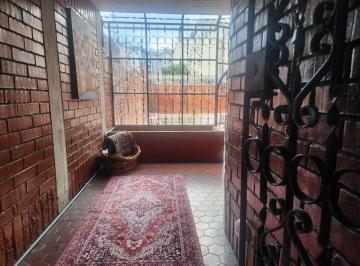 Casa de 4 habitaciones, Quito · Vendo Grande Independiente Casa Familiar o Comercial Sector Jipijapa