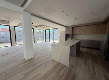 Casa de 4 habitaciones, Quito · En Venta Casa a Estrenar de 4 Dorm. en Urb. Campo Alegre