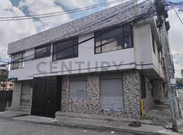 Departamento · 120m² · 3 Habitaciones · 1 Estacionamiento · Rento Departamento 3 Dorm. en La Entrada a Carapungo