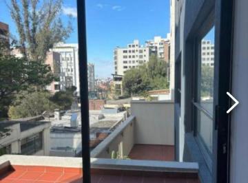 Departamento de 2 habitaciones, Quito · Vendo Dept Gonnesiat y González Suarez 2 Dorm. Balcón, Dos Baños y Medio $150 Mil Dólares