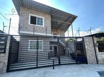 Casa · 316m² · 8 Habitaciones · Casa Rentera en Brisas Durán