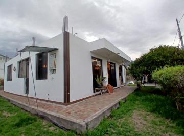 Casa de 3 habitaciones, Quito · Vendo Terreno 497 m² con Casa Una Planta Dentro de Conjunto