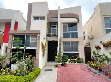 Casa de 5 habitaciones, Guayaquil · Casa en Venta en Belo Horizonte con Suite y Habitación en Pb en Belo Horizonte Via a La Costa