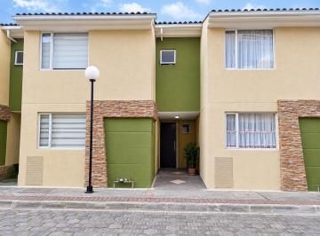 Casa · 158m² · 3 Habitaciones · 2 Estacionamientos · En Venta Casa de Oportunidad El Condado