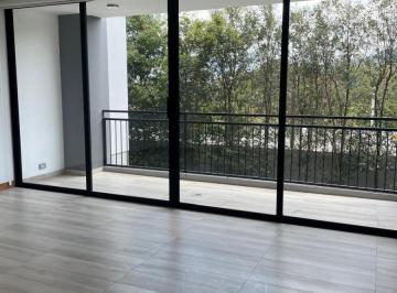 Suite de 1 habitación, Quito · Moderna Suite en Cumbaya con Balcón Piscina Gimnasio