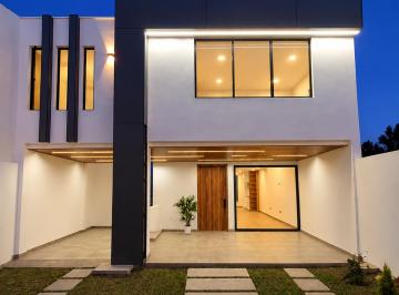 Casa de 3 habitaciones, Cuenca · ¡En Venta! Casa de Estreno en Molinopamba, Ricaurte