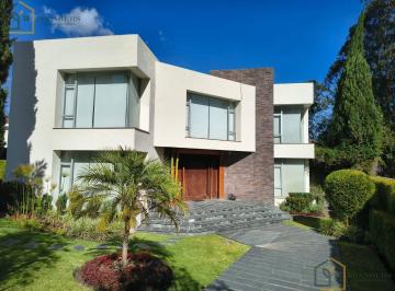 Casa · 1150m² · 4 Habitaciones · 4 Estacionamientos · Casa de Venta en Tanda