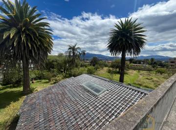 Local comercial · 260m² · 7 Habitaciones · Terreno Grande Casa Secundaria en Pleno Puembo!