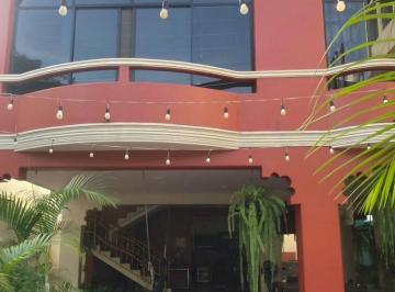 Casa de 5 habitaciones, Guayaquil · Vendo Casa Amplia Para Familias Numerosas,5 Dorm., Seguridad 24/7,terraza