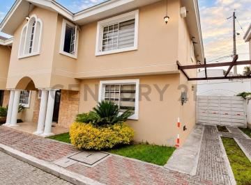 Casa · 147m² · 3 Habitaciones · 2 Estacionamientos · Casa Amoblada en Renta. Armenia, Los Chillos, $680