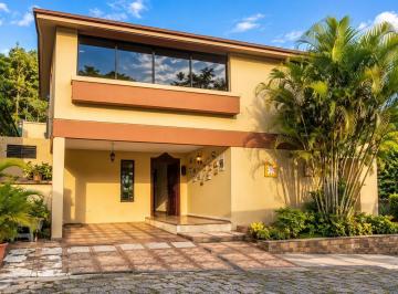 Casa · 205m² · 4 Habitaciones · 1 Estacionamiento · Casa en Venta en Los Ceibos por $165.000 | 2 Pisos, 4 Dorm. y Seguridad 24/7