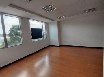 Departamento · 35m² · 1 Habitación · 1 Estacionamiento · Jv Sector La Carolina Av Shyris. Oficina en Renta, 35 m