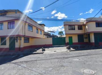 Casa de 7 habitaciones, Quito · Oportunidad de Inversión en Sangolquí 2.521 m² de Terreno con Construcciones