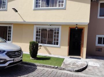 Casa de 3 habitaciones, Antonio Ante · Casa en Venta, 68 m²