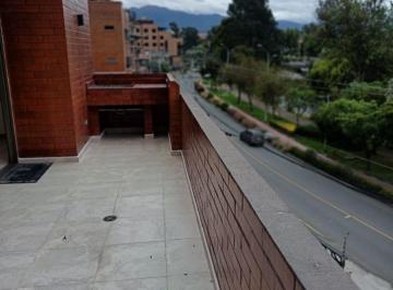 Departamento de 3 habitaciones, Cuenca · Amplio Departamento en Renta