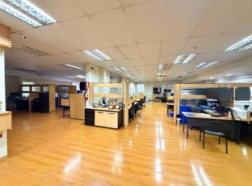 Oficina comercial , Quito · Propiedad Comercial Para Logística y Almacenamiento en Venta