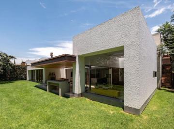 Casa de 3 habitaciones, Quito · Casa en Venta en Tumbaco: Una Sola Planta, Jardín Privado y Vida en Urbanización Privada