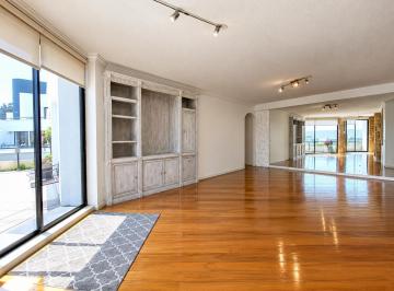 Departamento · 165m² · 2 Estacionamientos · Departamento de Venta 165 m² Terraza con Vista | 2 Parqueaderos | El Bosque