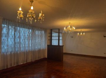 Casa de 3 habitaciones, Quito · Vendo Casa de 3 Dorm. Monteserrin