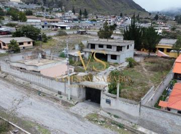 Casa de 7 habitaciones, Quito · Vendo Casa con Terreno en Calacali Norte de Quito, Ecuador