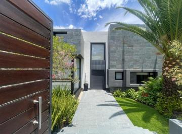 Casa de 4 habitaciones, Quito · Hermosa Casa de Venta en El Rancho San Francisco! Tanda/cumbaya!