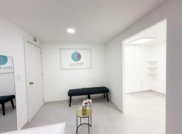 Consultorio de 2 habitaciones, Quito · En Venta Consultorio Sector Universidad Central