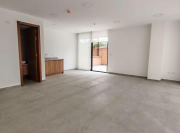 Oficina comercial , Cuenca · Oficina Comercial en Alquiler con Terraza Sector Estadio