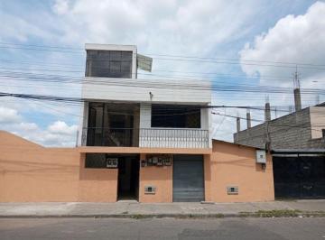 Casa de 14 habitaciones, Quito · Venta de Casa Rentera Chillogallo