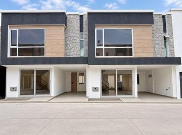 Casa de 3 habitaciones, Cuenca · Casas en Venta, Crédito Miti Miti, Sector Ochoa Leon