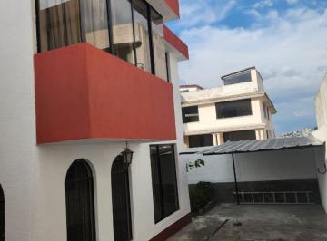 Casa de 3 habitaciones, Quito · Vendo Casa en Conjunto Privado Sector El Condado
