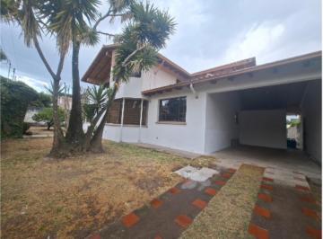 Casa de 5 habitaciones, Quito · Hermosa Casa Amoblada en Renta Dentro de Urbanizacion Club Los Chillos – Sangolquí